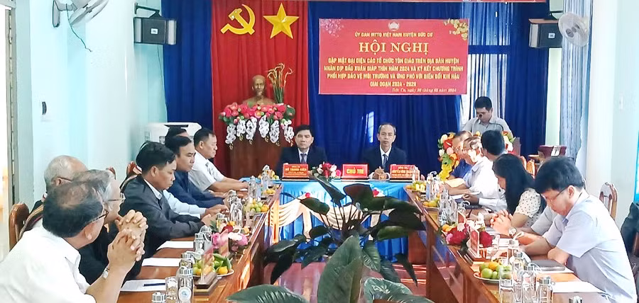 Toàn cảnh buổi gặp mặt. Ảnh: Đinh Yến