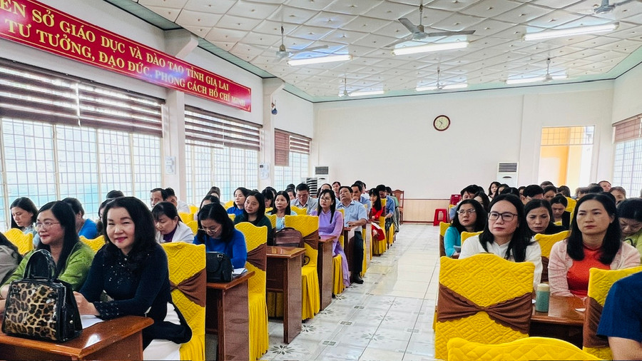 Đại biểu tham dự hội nghị. Ảnh: Đinh Yến