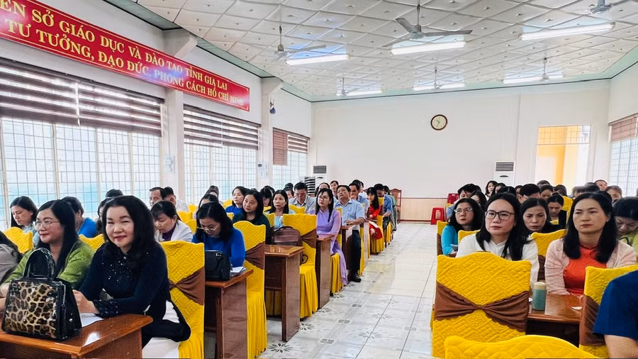 Đại biểu tham dự hội nghị. Ảnh: Đinh Yến