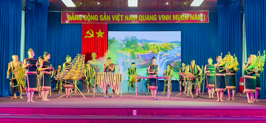 Chương âm vang Tây Nguyên. Ảnh: Đinh Yến