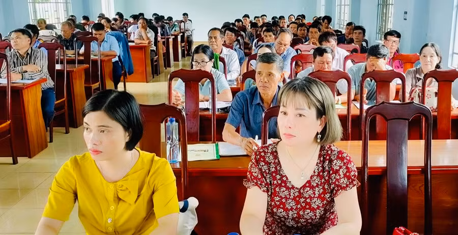 Các đại biểu dự tập huấn kinh tế tuần hoàn trong sản xuất nông nghiệp. Ảnh: Đinh Yến