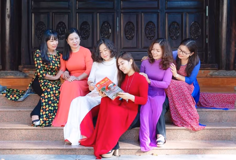 Nữ đoàn viên, CNVCLĐ trong tỉnh Gia Lai hưởng ứng "Tuần lễ áo dài". Ảnh: Mỹ Lệ Nữ đoàn viên, CNVCLĐ trong tỉnh Gia Lai hưởng ứng "Tuần lễ áo dài". Ảnh: Mỹ Lệ