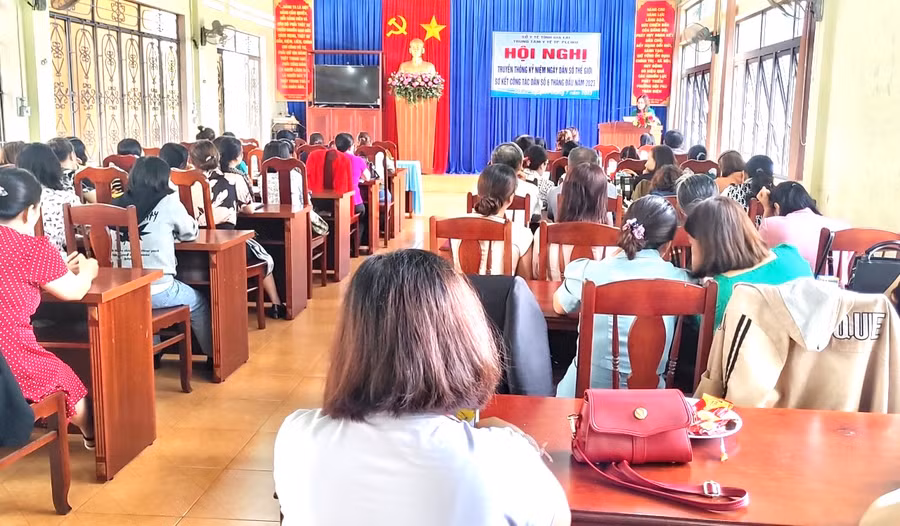 Toàn cảnh hội nghị truyền thông kỷ niệm Ngày Dân số Thế giới. Ảnh: Đinh Yến