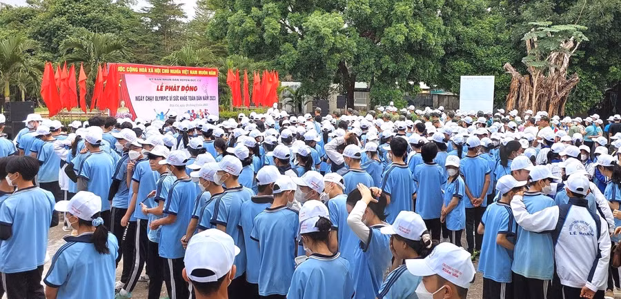 Toàn cảnh Lễ phát động Ngày chạy Olympic vì sức khỏe toàn dân. Ảnh: Đinh Yến