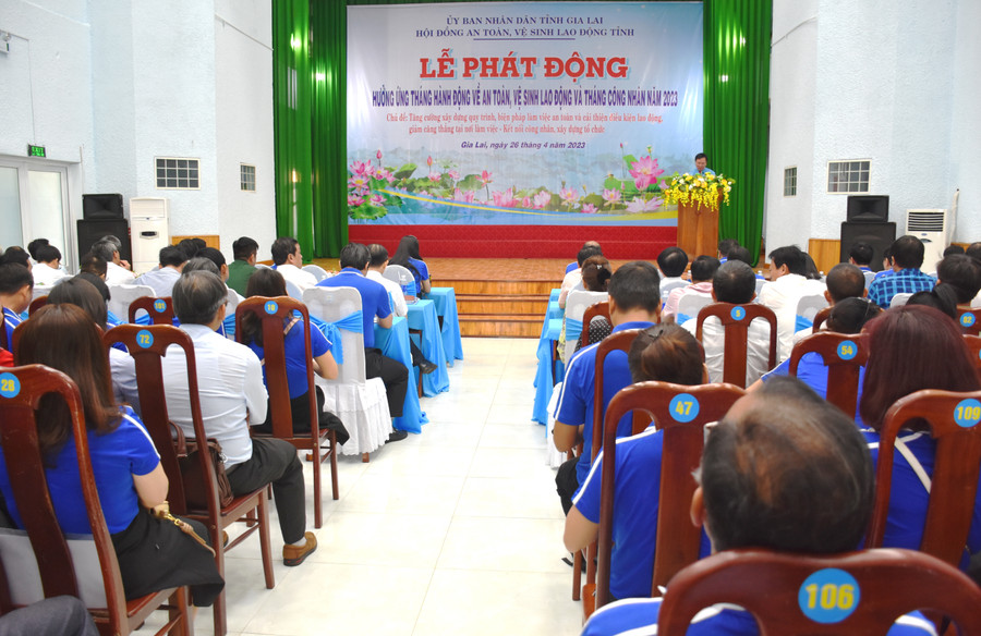 Toàn cảnh lễ phát động. Ảnh: Đinh Yến Toàn cảnh lễ phát động. Ảnh: Đinh Yến