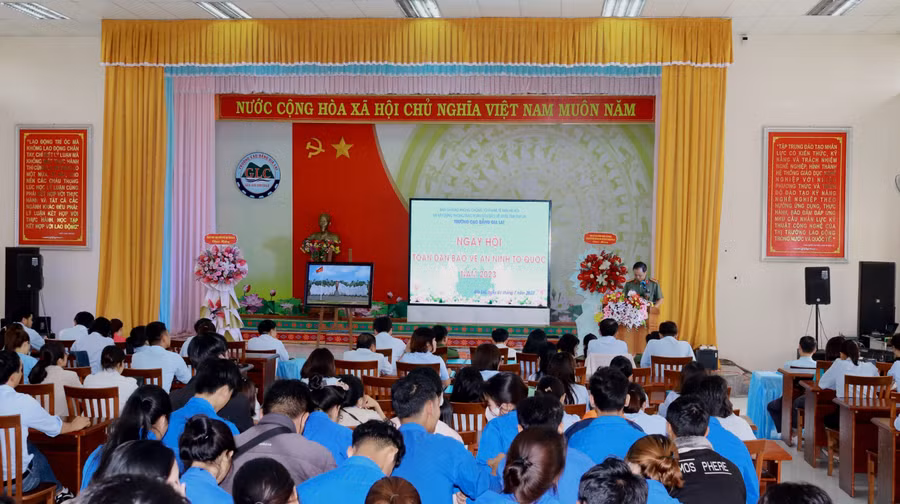 Toàn cảnh Trường Cao đẳng Gia Lai tổ chức “Ngày hội toàn dân bảo vệ an ninh tổ quốc” năm 2023. Ảnh: Đinh Yến