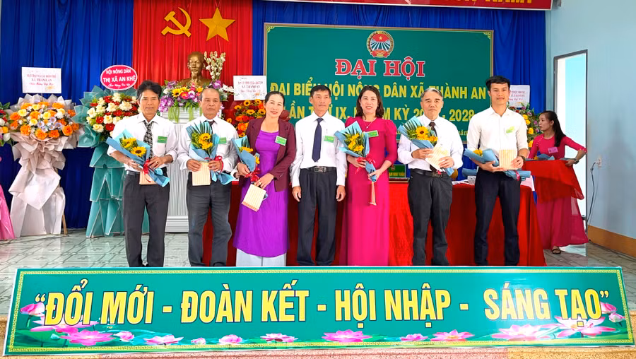 Ra mắt Ban chấp hành Hội Nông dân xã Thành An, nhiệm kỳ 2023-2028. Ảnh: Vũ Hùng