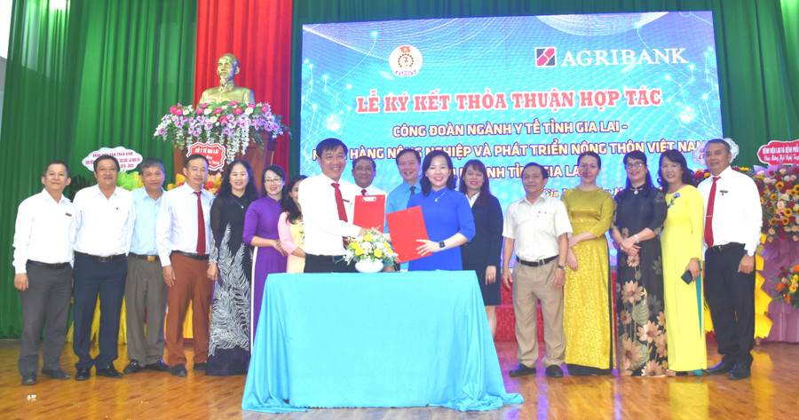 Quang cảnh lễ ký kết thỏa thuận hợp tác. Ảnh: Đinh Yến Quang cảnh lễ ký kết thỏa thuận hợp tác. Ảnh: Đinh Yến