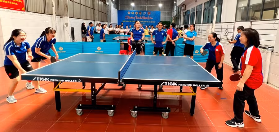 Các đơn vị trong Khối tổ chức chương trình giao lưu văn hóa, thể thao. Ảnh: Đinh Yến