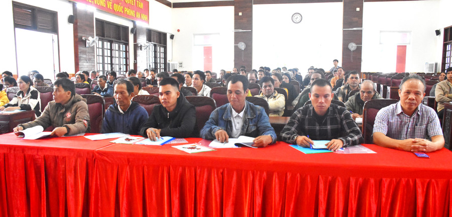 Các học viên tham gia tập huấn. Ảnh: Đinh Yến