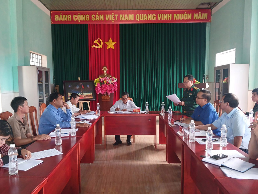 Quang cảnh buổi sinh hoạt Chi bộ. Ảnh: Thanh Tịnh Quang cảnh buổi sinh hoạt Chi bộ. Ảnh: Thanh Tịnh