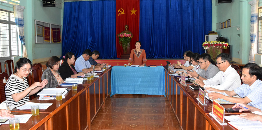 Quang cảnh buổi làm việc. Ảnh: Đinh Yến Quang cảnh buổi làm việc. Ảnh: Đinh Yến