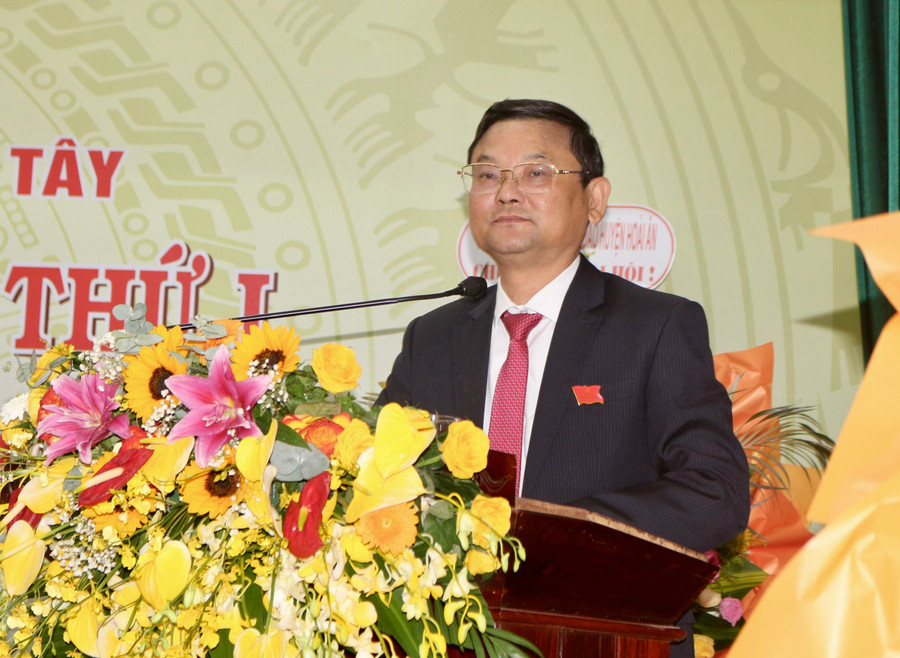Ủy viên Ban Thường vụ Tỉnh ủy, Phó Chủ tịch UBND tỉnh Nguyễn Tự Công Hoàng phát biểu chỉ đạo tại Đại hội. Ảnh: Đoàn Bình z6939004513157-c35b32c6d8d33cee70ab4eb8c0dc71a0.jpg