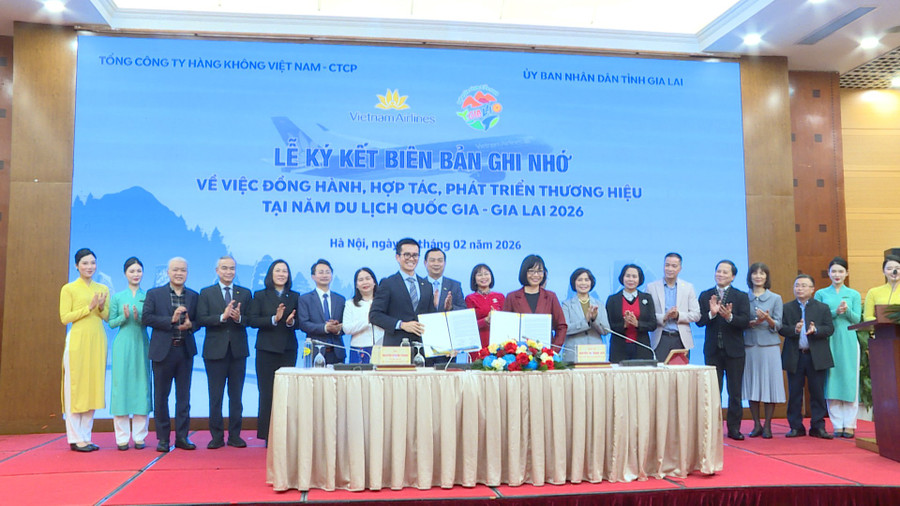 ubnd-tinh-gia-lai-va-tong-cong-ty-hang-khong-viet-nam-ky-ket-bien-ban-ghi-nho-ve-hop-tac-tai-tro-cac-chuong-trinh-xuc-tien-quang-ba-nam-du-lich-quoc-gia-2026.jpg