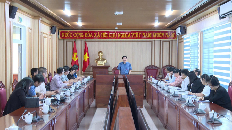 Phó Chủ tịch Thường trực HĐND tỉnh Trương Văn Đạt phát biểu tại buổi gặp mặt. Ảnh: Thanh Sáng pho-chu-tich-thuong-truc-hdnd-tinh-truong-van-dat-phat-bieu-tai-buoi-gap-mat-anh-thanh-sang.jpg