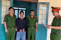 Khởi tố kẻ ném bình trà vào người đàn ông mua đá thiên thạch