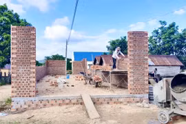 Tây Gia Lai thần tốc xây nhà cho người dân vùng lũ.