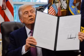 Tổng thống Trump gây sốc với kế hoạch hồi sinh Bộ Chiến tranh của Mỹ