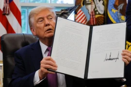 Tổng thống Trump gây sốc với kế hoạch hồi sinh Bộ Chiến tranh của Mỹ