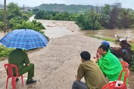 Ẩn họa từ các ngầm tràn mùa mưa lũ.