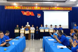 Khen thưởng 10 công dân trẻ tiêu biểu năm 2024