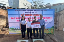 Agribank Chi nhánh Đông Gia Lai ủng hộ 390 triệu đồng xóa nhà tạm, nhà dột nát