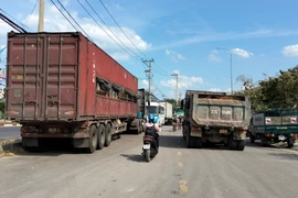 Lòng đường vào chung cư Lamer 1 và Lamer 2 đã bị chiếm dụng