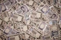 Đồng Yên mệnh giá 5.000 và 10.000 của Nhật Bản. (Ảnh: Internet)