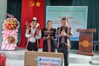 Sở Khoa học và Công nghệ, VNPT Gia Lai kết nghĩa với thôn Vòong Boong (xã Pờ Tó)