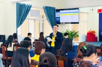 Hơn 200 sinh viên tham gia hội thảo định hướng nghề nghiệp và cơ hội việc làm.