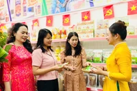 Điểm giới thiệu và bán sản phẩm OCOP hội tụ trên 300 sản phẩm của 13 chủ thể OCOP trên địa bàn tỉnh Gia Lai. 