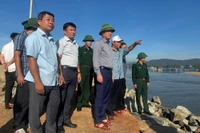 Chủ tịch UBND tỉnh Gia Lai kiểm tra công tác khắc phục thiệt hại do bão số 13 gây ra ở một số xã, phường khu vực phía Đông.