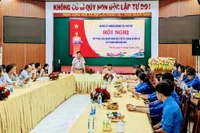 Lãnh đạo xã Chư Sê tiếp xúc, đối thoại với 120 thanh niên tiêu biểu.