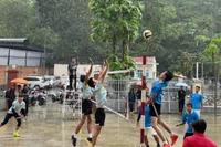 9 đội bóng tranh tài ở Giải bóng chuyền nam Đại hội Thể dục thể thao phường Quy Nhơn Nam.