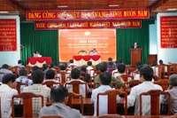 Phó Trưởng Đoàn chuyên trách Đoàn Đại biểu Quốc hội tỉnh Gia Lai Lý Tiết Hạnh tiếp xúc cử tri xã An Lão