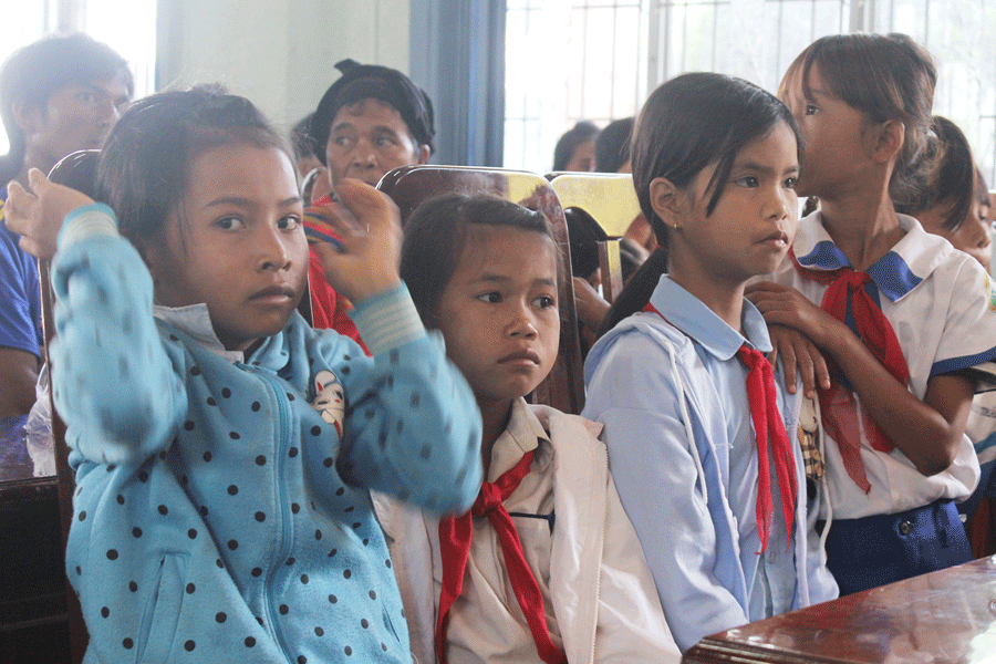 Các em học sinh tại lễ phát động Tháng Hành động vì trẻ em. Ảnh: N.T Các em học sinh tại lễ phát động Tháng Hành động vì trẻ em. Ảnh: N.T