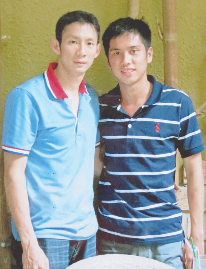 Lê Ngọc Toàn (phải) và tay vợt số 1 Việt Nam Nguyễn Tiến Minh. Ảnh: M.V Lê Ngọc Toàn (phải) và tay vợt số 1 Việt Nam Nguyễn Tiến Minh. Ảnh: M.V