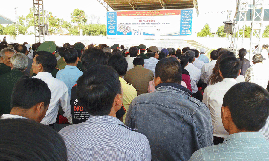 Quang cảnh buổi lễ. Ảnh: N.N Quang cảnh buổi lễ. Ảnh: N.N