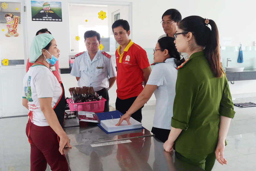 Tăng cường thanh tra đảm bảo VSATTP. Ảnh: N.N Tăng cường thanh tra đảm bảo VSATTP. Ảnh: N.N