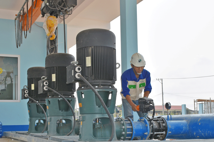 Trạm bơm nước cung cấp cho khách hàng. Ảnh: N.S Trạm bơm nước cung cấp cho khách hàng. Ảnh: N.S