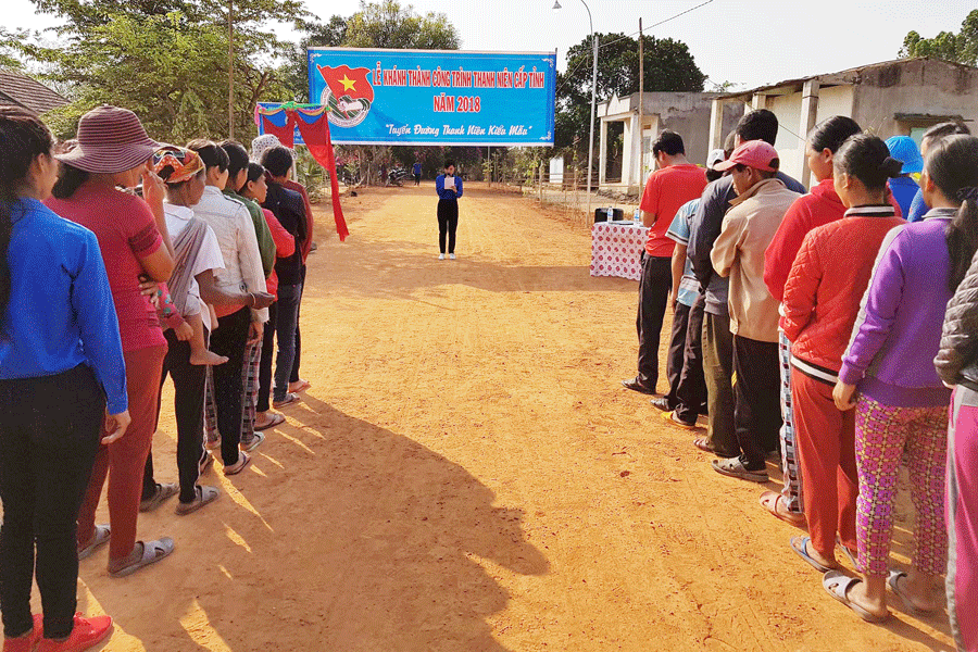 Lễ khánh thành công trình thanh niên cấp tỉnh: Tuyến đường thanh niên kiểu mẫu. Ảnh: H.Đ.T Lễ khánh thành công trình thanh niên cấp tỉnh: Tuyến đường thanh niên kiểu mẫu. Ảnh: H.Đ.T