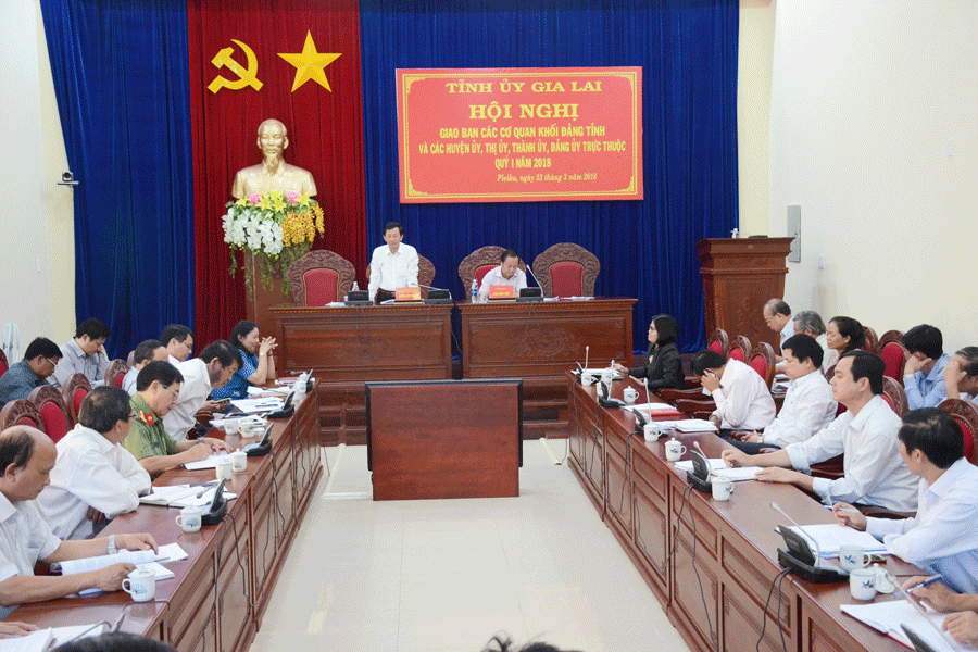 Bí thư Tỉnh ủy Dương Văn Trang phát biểu kết luận hội nghị. Ảnh: V.H Bí thư Tỉnh ủy Dương Văn Trang phát biểu kết luận hội nghị. Ảnh: V.H