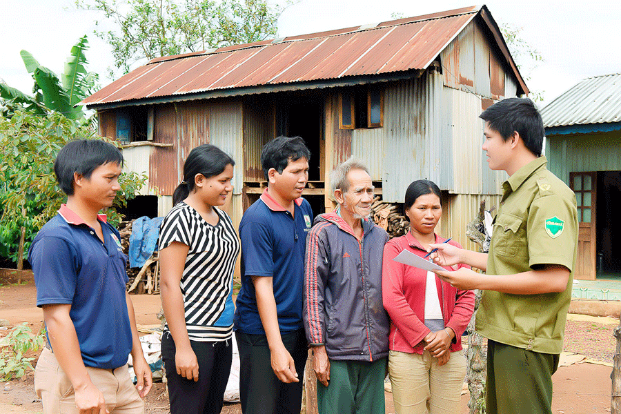 Tuyên truyền về các chủ trương, đường lối của Đảng, chính sách, pháp luật của Nhà nước cho đồng bào dân tộc thiểu số. Ảnh: internet Tuyên truyền về các chủ trương, đường lối của Đảng, chính sách, pháp luật của Nhà nước cho đồng bào dân tộc thiểu số. Ảnh: internet