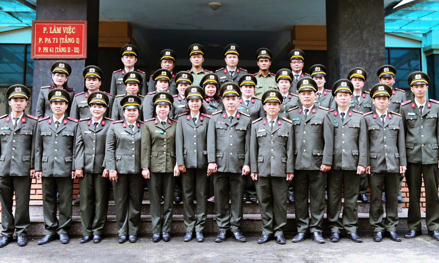 Cán bộ, chiến sĩ Phòng Hậu cần-Kỹ thuật Công an tỉnh. Ảnh: P.V.C