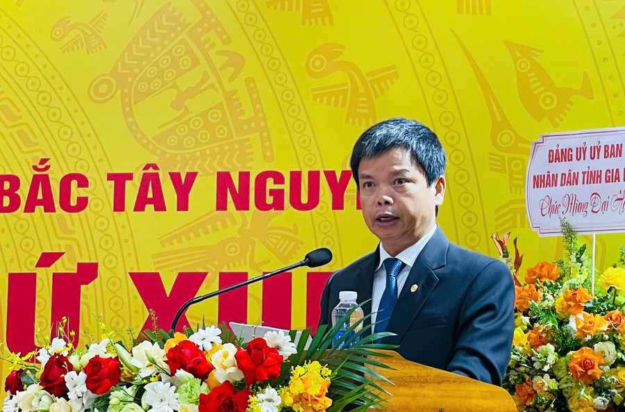 Đồng chí Nguyễn Hữu Quế phát biểu chỉ đạo tại đại hội. Ảnh: A.H z6696795388820-afd2c06d37912b789d634b804259350a.jpg