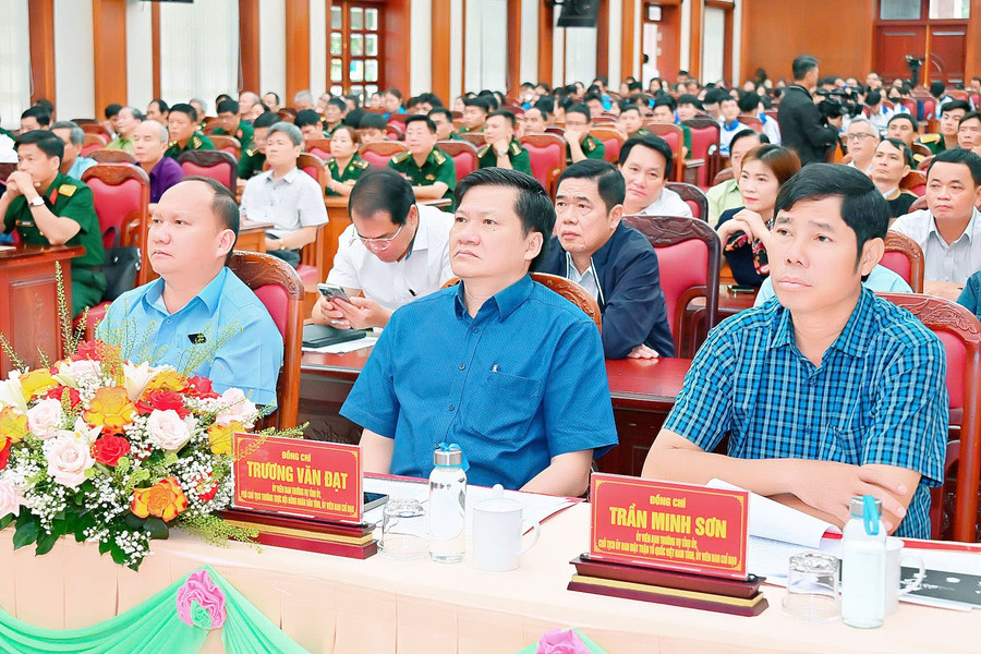 Các đại biểu tham dự lễ phát động. Ảnh: Đ.T z6669598356550-7dbfa17393fb797424aa964c3bcfcdc4.jpg