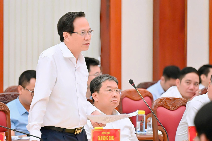Bộ trưởng Bộ Dân tộc và Tôn giáo Đào Ngọc Dung phát biểu tại buổi làm việc. Ảnh: Đ.T z6663494178320-b0ae6b4af1cf590a2fc956481bf05f1d.jpg