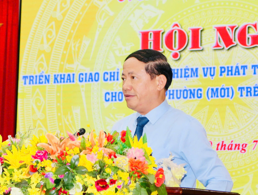Chủ tịch UBND tỉnh Phạm Anh Tuấn nhấn mạnh, toàn bộ hoạt động của cấp tỉnh và các địa phương phải thay đổi căn bản cách vận hành. Ảnh: A.H z6852301709887-ec9f8da221e6d35274e61a4f7bf5c21c.jpg
