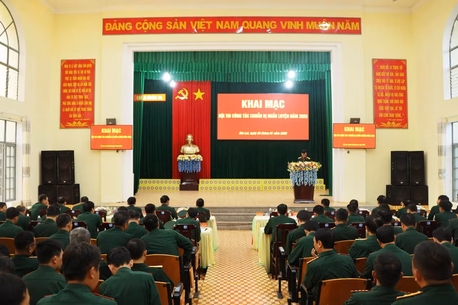 quang-canh-hoi-nghi-khai-mac-hoi-thi-cong-tac-chuan-bi-huan-luyen.jpg