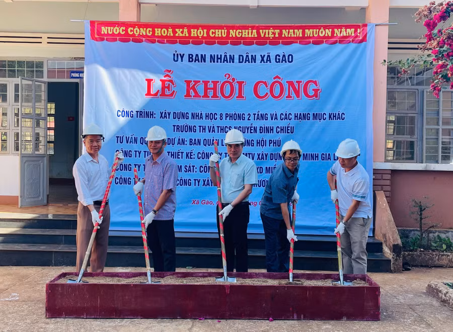 xa-gao-khoi-cong-3-du-an-trong-diem-chao-mung-cuoc-bau-cu-dai-bieu-quoc-hoi-va-hdnd-cac-cap.jpg